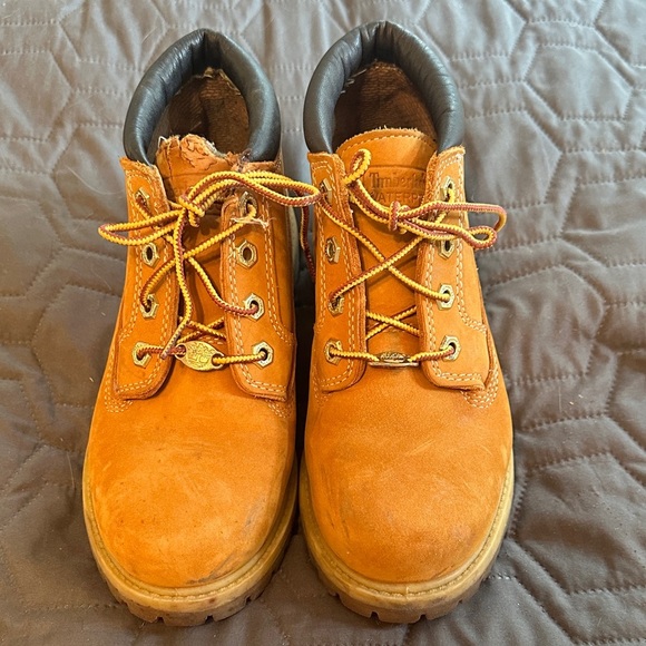 Timberland Orange Leather Boots with Yellow Laces - Picture 1 of 4